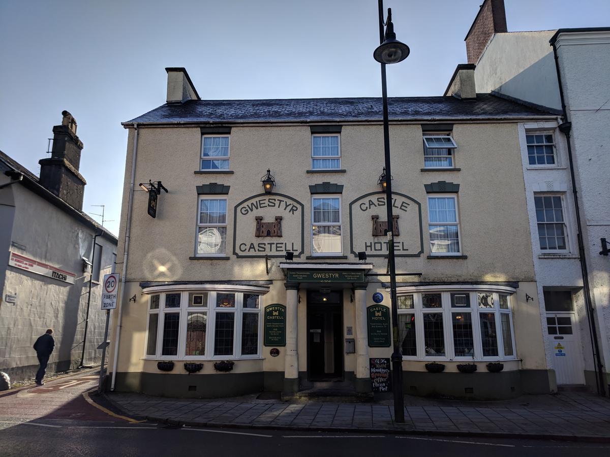 The Castle Hotel Лампетер Екстериор снимка